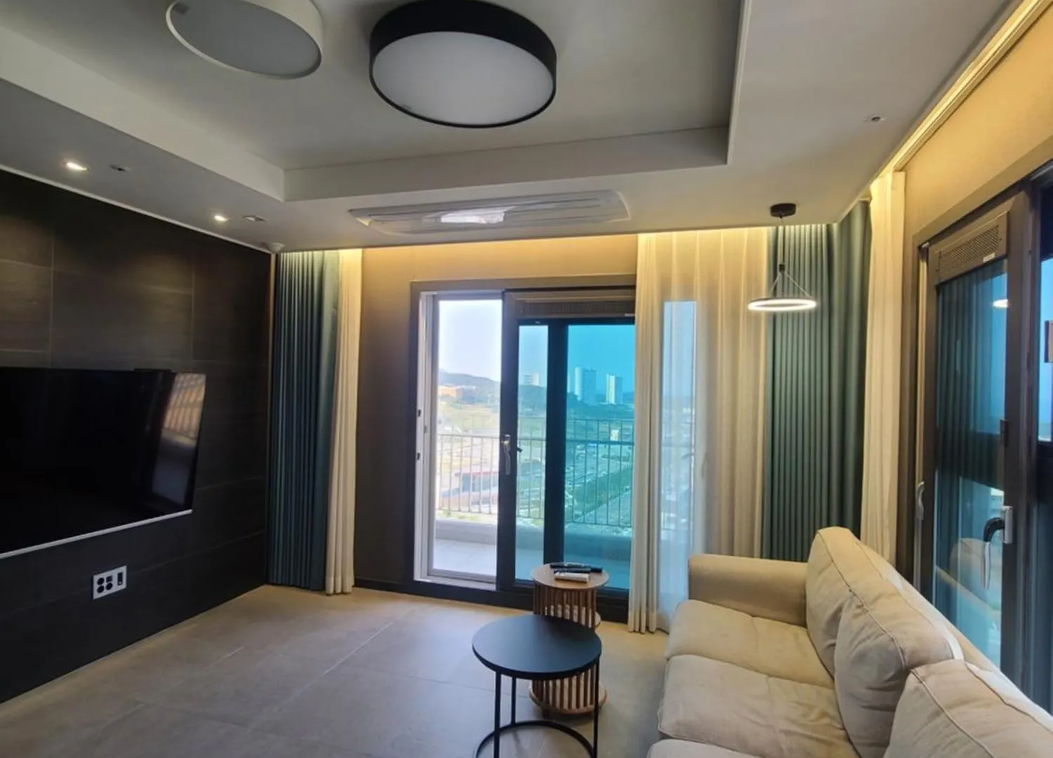 Busan Songjeong Osiria Lounge Apartment